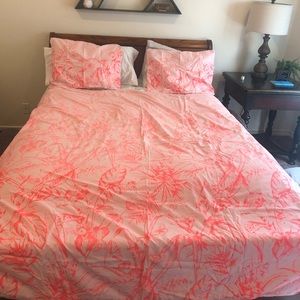 Full duvet and sham.